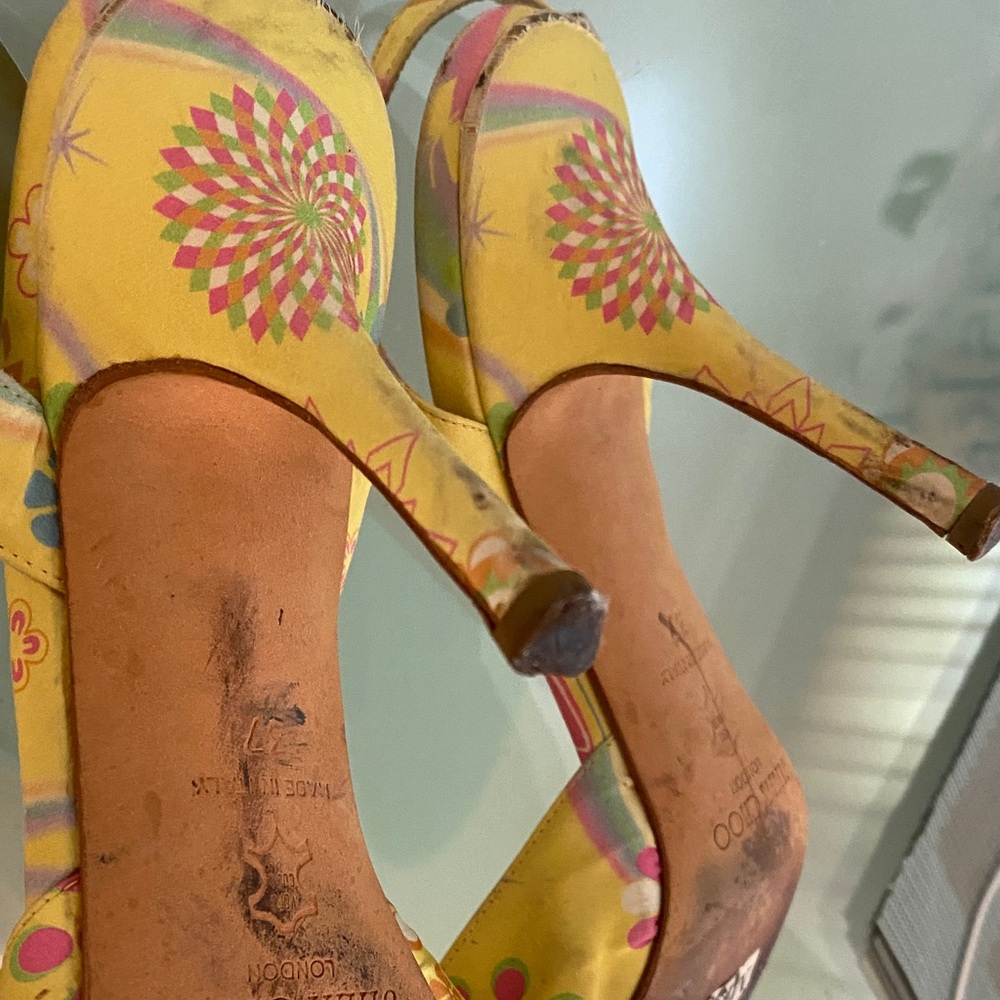 Jimmy Choo Vibrant Yellow Heels - Picture 3 of 6
